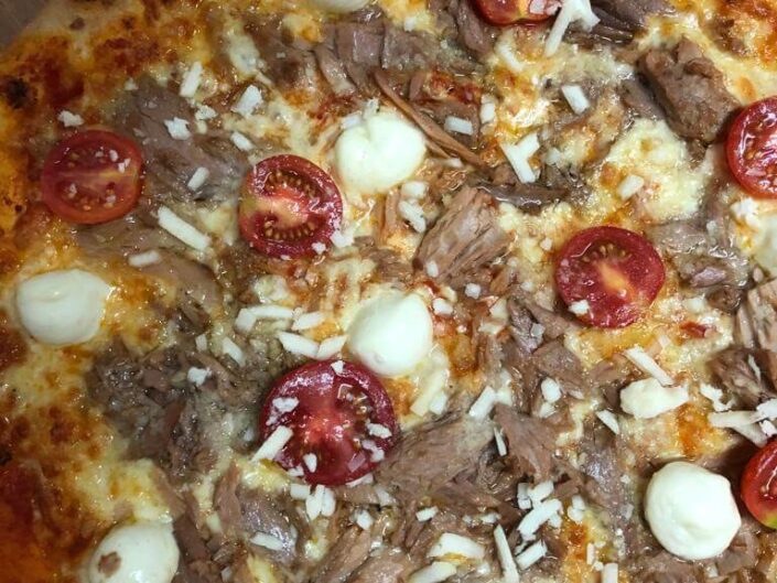 Pizza Spetsial Lam Fleisch